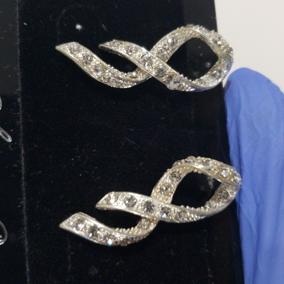 Silver tone Infinity Twisted Design Sparking Crystal Earrings - Women's Jewelry - Picture 10 of 10